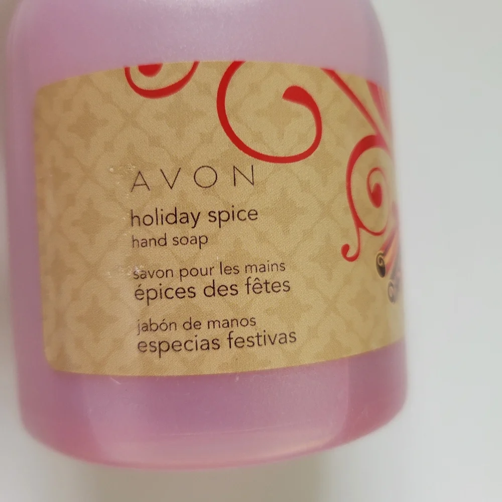 Avon Holiday Spice Gift Set 2011 Hand Soap and Lotion
